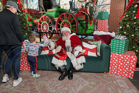 The Charleston Santa 2024-Dec15-3175