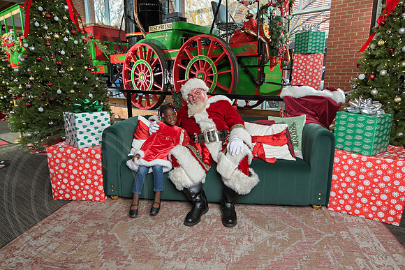 The Charleston Santa 2024-Dec14-2722