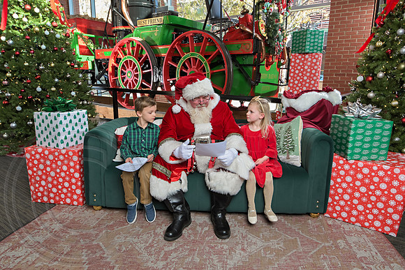 The Charleston Santa 2024-Dec7-1435