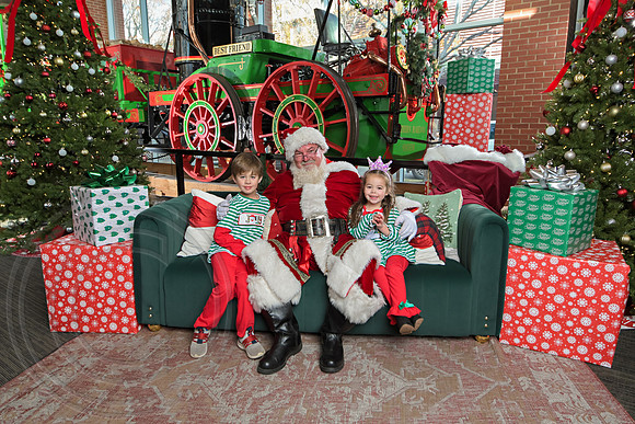 The Charleston Santa 2024-Dec14-2709