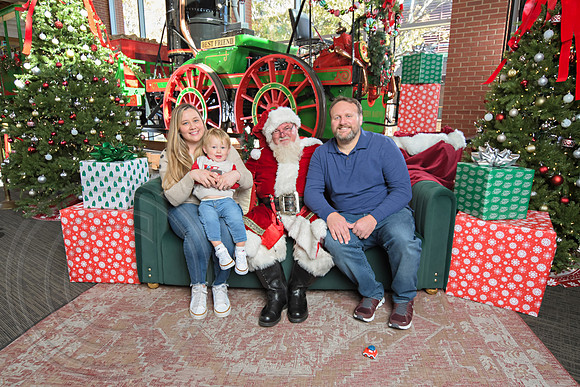 The Charleston Santa 2024-Nov30-0561