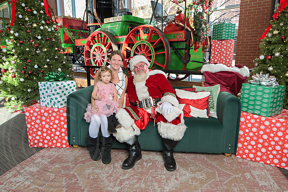 The Charleston Santa 2024-Dec14-2579