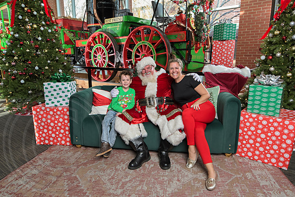 The Charleston Santa 2024-Dec15-3123
