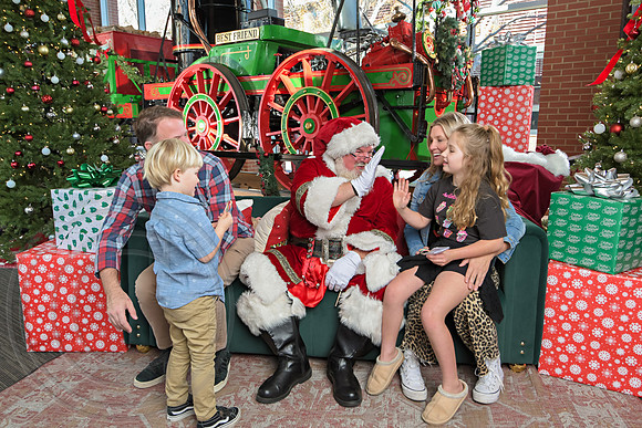 The Charleston Santa 2024-Dec14-2567
