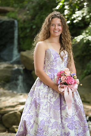 RKPhoto-2024-FallsPark-PromPics-26