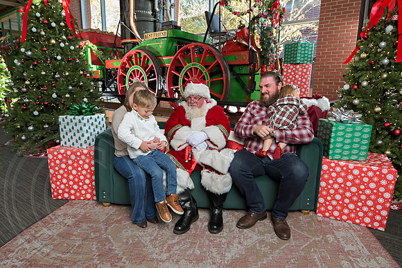 The Charleston Santa 2024-Dec7-1351