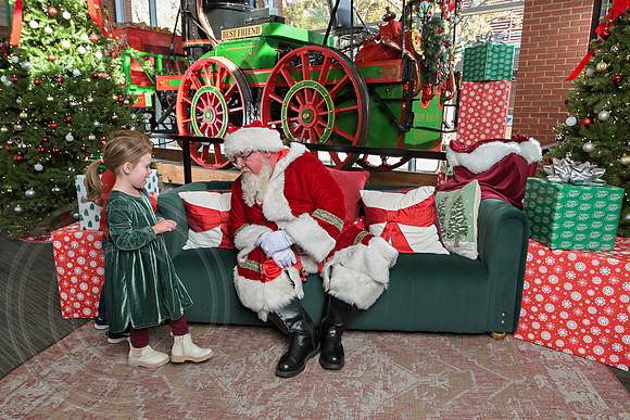 The Charleston Santa 2024-Dec7-1470