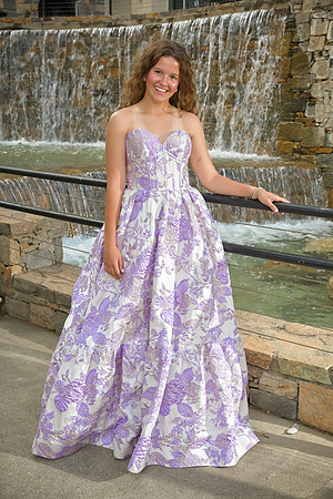 RKPhoto-2024-FallsPark-PromPics-93
