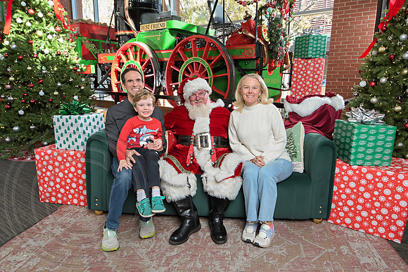 The Charleston Santa 2024-Dec7-1493