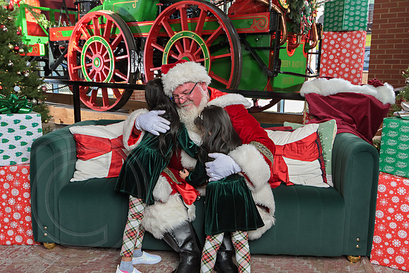 The Charleston Santa 2024-Dec14-2439