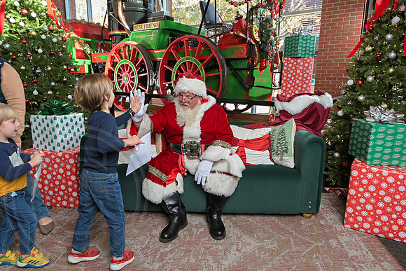 The Charleston Santa 2024-Dec7-1430