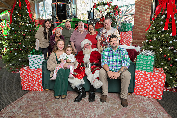 The Charleston Santa 2024-Dec15-3171