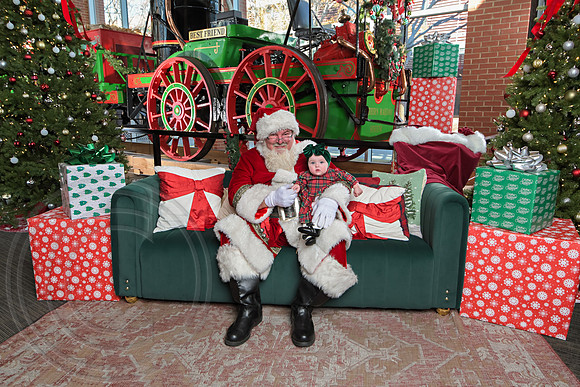 The Charleston Santa 2024-Dec14-2679