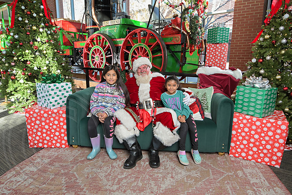 The Charleston Santa 2024-Dec14-2639