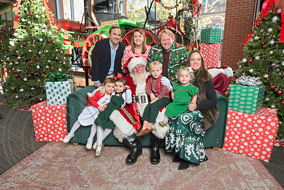 The Charleston Santa 2024-Dec1-0934
