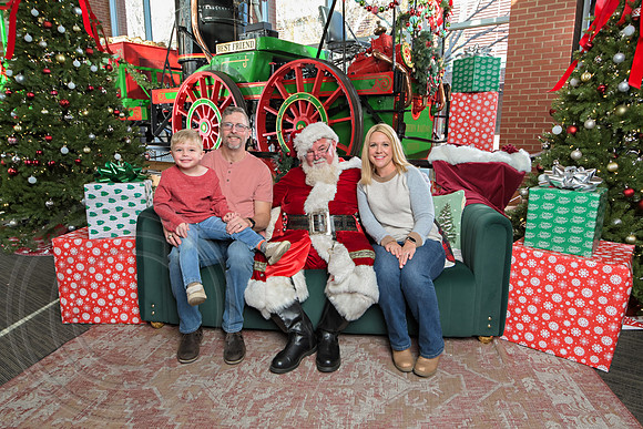 The Charleston Santa 2024-Dec15-3074