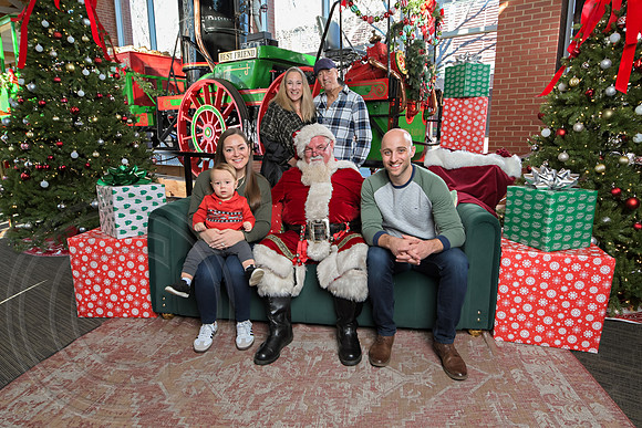 The Charleston Santa 2024-Dec22-3991