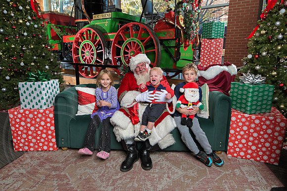 The Charleston Santa 2024-Dec7-1780
