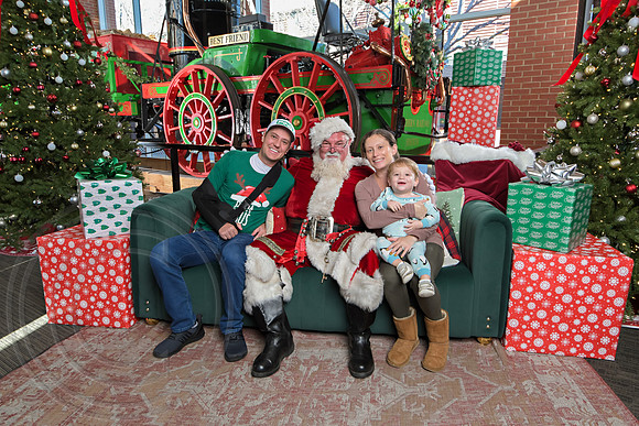 The Charleston Santa 2024-Dec22-4027