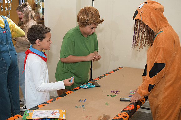 RKPhoto-2025-CVB-HalloweenParty-024
