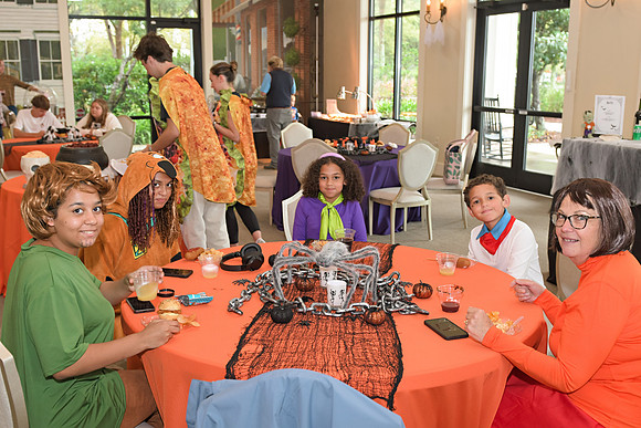 RKPhoto-2025-CVB-HalloweenParty-033