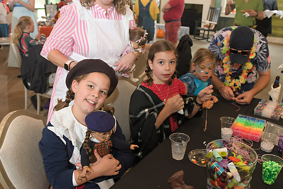 RKPhoto-2025-CVB-HalloweenParty-068