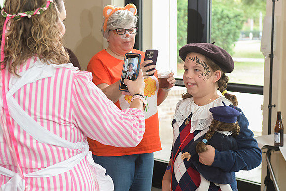 RKPhoto-2025-CVB-HalloweenParty-090