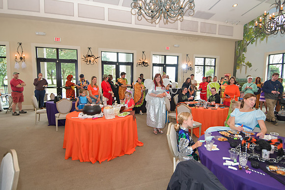RKPhoto-2025-CVB-HalloweenParty-097