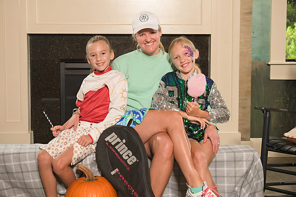 RKPhoto-2025-CVB-HalloweenParty-112
