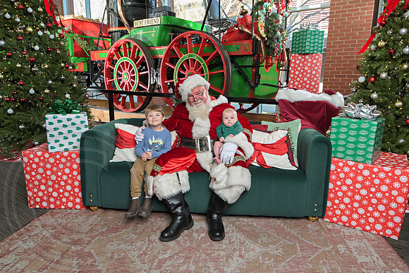 The Charleston Santa 2024-Dec15-3065