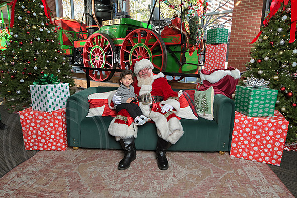 The Charleston Santa 2024-Dec7-1695
