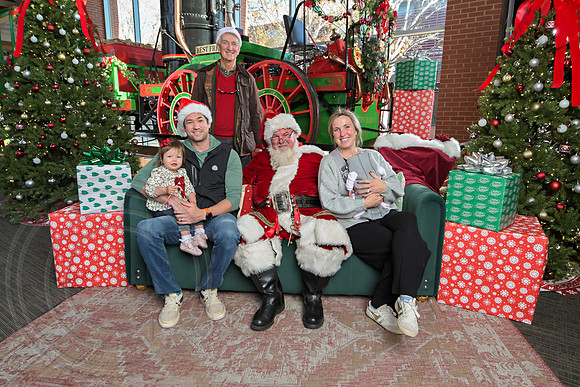 The Charleston Santa 2024-Dec14-2361