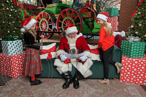 The Charleston Santa 2024-Dec7-1799