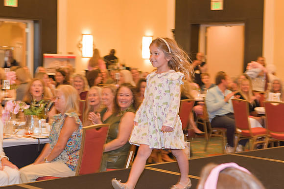 RKPhoto-2025-RonladMcDonald-BagLadyLuncheon-138