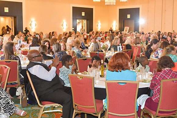 RKPhoto-2025-RonladMcDonald-BagLadyLuncheon-179