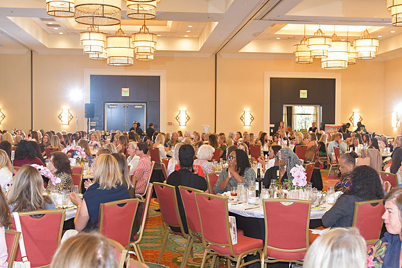 RKPhoto-2025-RonladMcDonald-BagLadyLuncheon-182