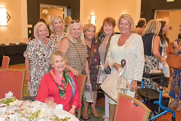RKPhoto-2025-RonladMcDonald-BagLadyLuncheon-231