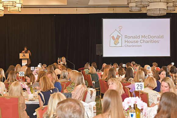 RKPhoto-2025-RonladMcDonald-BagLadyLuncheon-181