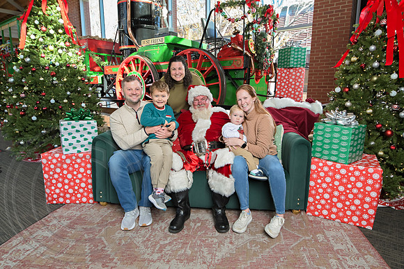 The Charleston Santa 2024-Dec14-2464