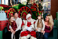 RKPhoto-2025-TheCharlestonSanta-Nov28-0005