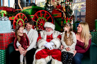 RKPhoto-2025-TheCharlestonSanta-Nov28-0006
