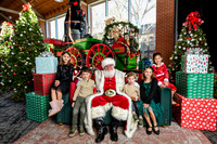 RKPhoto-2025-TheCharlestonSanta-Nov28-0009