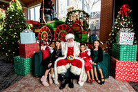 RKPhoto-2025-TheCharlestonSanta-Nov28-0012