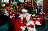 RKPhoto-2025-TheCharlestonSanta-Nov28-0013