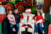 RKPhoto-2025-TheCharlestonSanta-Nov29-0512