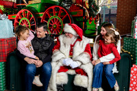 RKPhoto-2025-TheCharlestonSanta-Nov29-0513