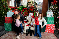 RKPhoto-2025-TheCharlestonSanta-Nov29-0517