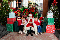 RKPhoto-2025-TheCharlestonSanta-Nov29-0510