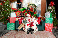 RKPhoto-2025-TheCharlestonSanta-Nov30-0943