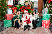 RKPhoto-2025-TheCharlestonSanta-Nov30-0948
